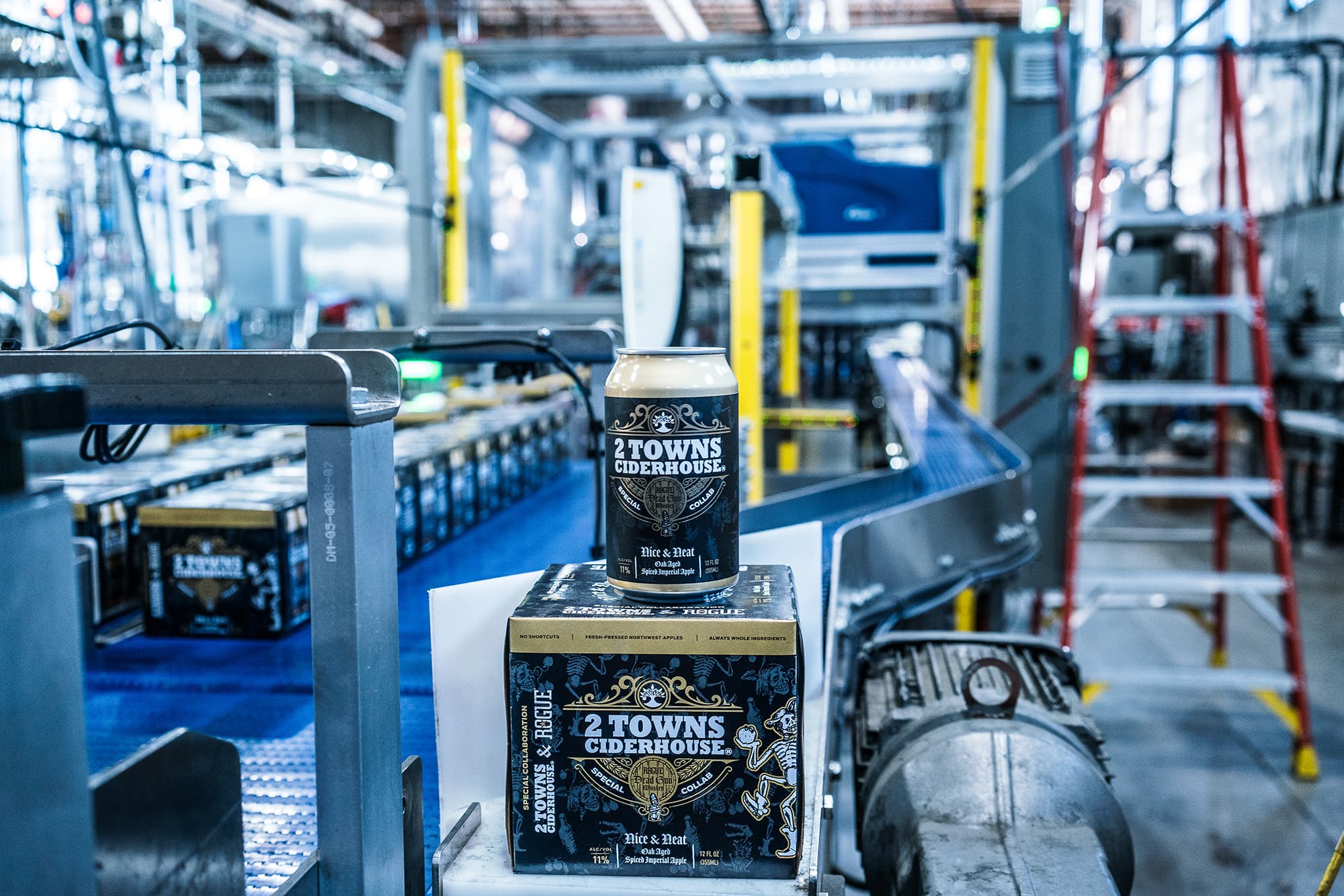 Wickedly Delicious Collaboration Brews Up Spooktacular Cider: 2 Towns Ciderhouse and Rogue Ales & Spirits® Unveil “Nice & Neat” Oak Aged Spiced Imperial Apple